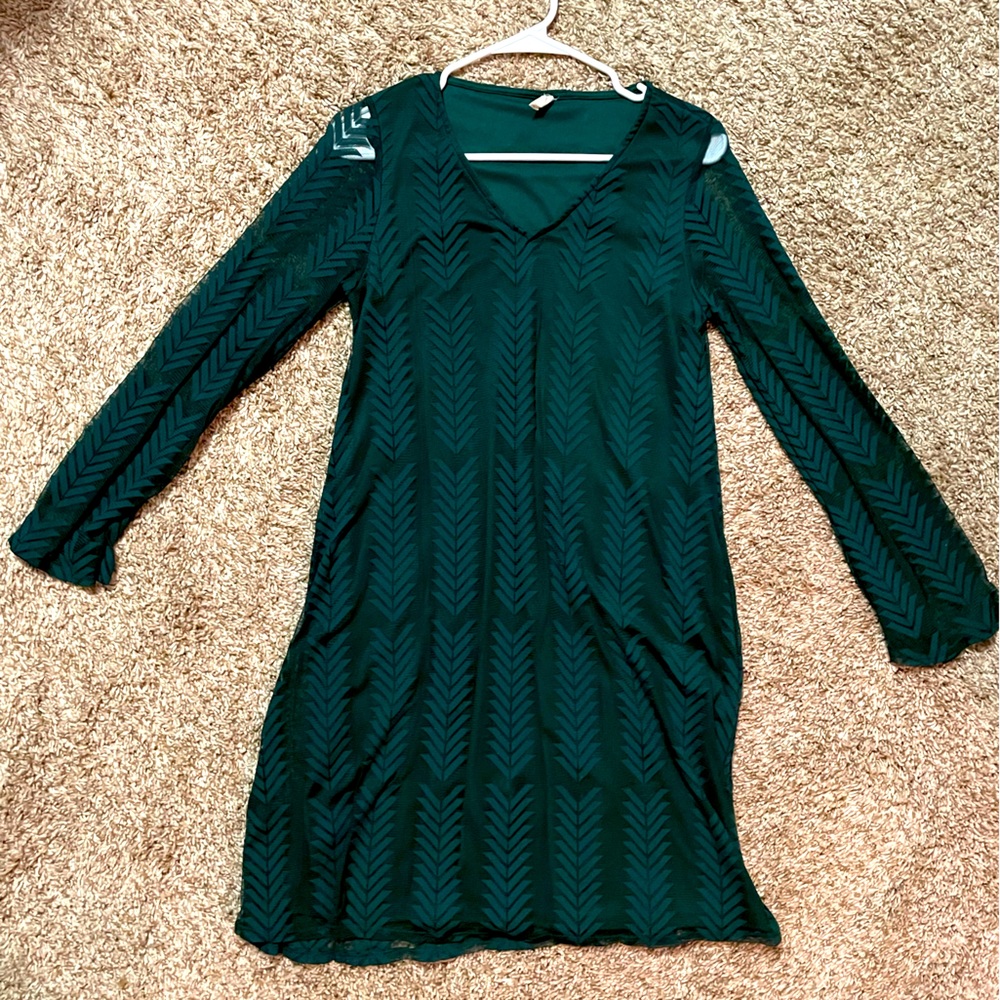 Pinkblush mesh chevron maternity dress
